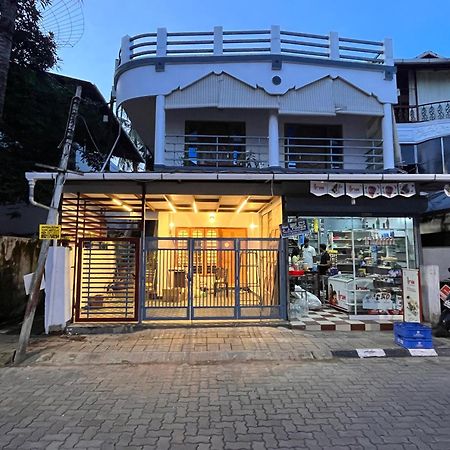 Kochi Heather Home Stay מראה חיצוני תמונה